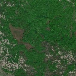 Satellite imagery of Štrbica, BA