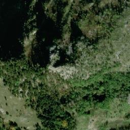 Satellite imagery of Češalj, BA