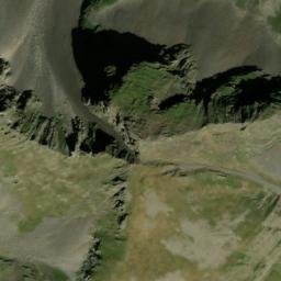 Satellite imagery of cairn, FR