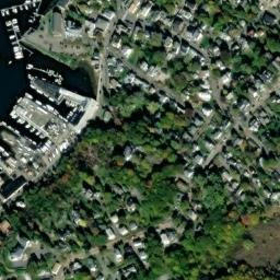 Satellite imagery of Rocky Neck, US