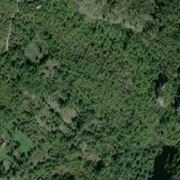 Satellite imagery of Kapeš, ME
