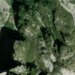 Satellite imagery of Ljubokuć, ME