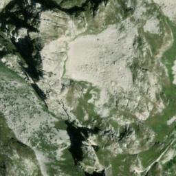 Satellite imagery of Ljubokuć, ME