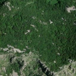 Satellite imagery of Pčelina, ME