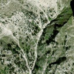 Satellite imagery of Mali Hellit Kuq, AL