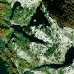 Satellite imagery of Maja e Shikajve, AL