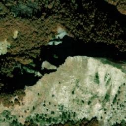 Satellite imagery of Mali Padoshit, AL