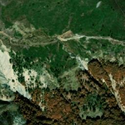 Satellite imagery of Mali Padoshit, AL