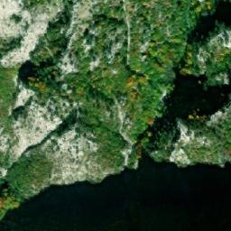 Satellite imagery of Maja e Shikajve, AL