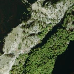 Satellite imagery of Maja e Peçmarës, AL