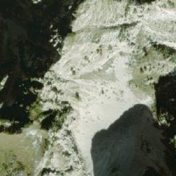 Satellite imagery of Maja e Peçmarës, AL