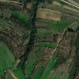 Satellite imagery of Majnikovci, RS