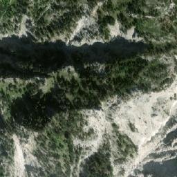 Satellite imagery of Qafa e Pejës, AL