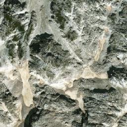 Satellite imagery of Mali Popluqës, AL