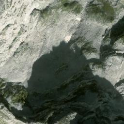 Satellite imagery of Mal Thatë, AL
