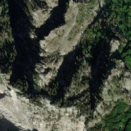 Satellite imagery of Maja e Zezë, AL