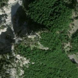 Satellite imagery of Qafa e Tëthores, AL