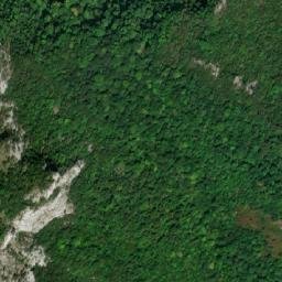 Satellite imagery of Maja e Qypi i Gracit, AL