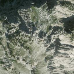 Satellite imagery of Qafa e Tëthores, AL