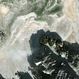 Satellite imagery of Qafa e Zhaporës, AL