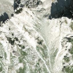 Satellite imagery of Qafa e Zhaporës, AL