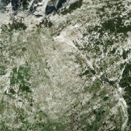 Satellite imagery of Qafa e Droçkës, AL