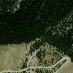 Satellite imagery of cairn, FR