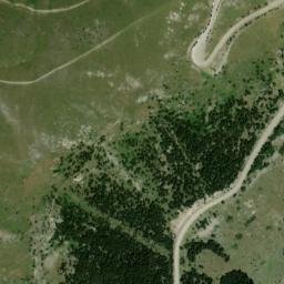 Satellite imagery of cairn, FR