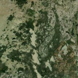 Satellite imagery of cairn, FR