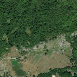 Satellite imagery of Çardak i Kakinjës, AL