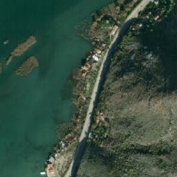 Satellite imagery of Lesendro, ME