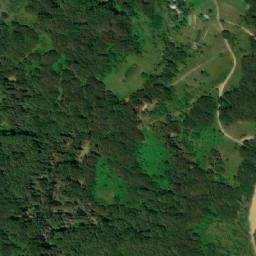 Satellite imagery of Momkovac, MK