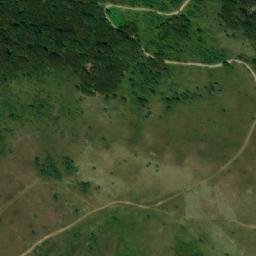 Satellite imagery of Momkovac, MK
