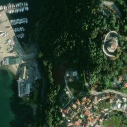 Satellite imagery of Miradoiro do Faro da Guía, ES