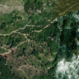 Satellite imagery of Maja e Shpjetrit, AL