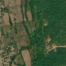 Satellite imagery of Qafa e Kujtimit, AL