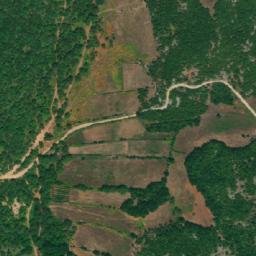 Satellite imagery of Qafa e Kujtimit, AL