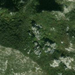 Satellite imagery of Plavnik, ME