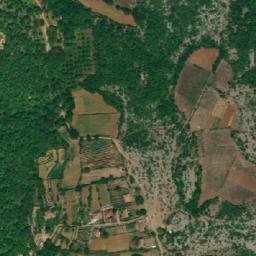 Satellite imagery of Qafa e Kujtimit, AL