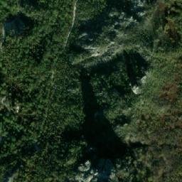 Satellite imagery of Lonac, ME