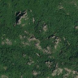 Satellite imagery of Qafa e Lamnefit, AL