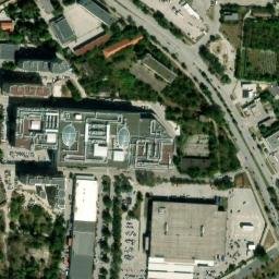 Satellite imagery of TT122, BG