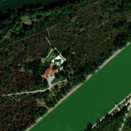 Satellite imagery of TT157/II/, BG