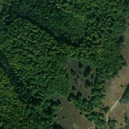 Satellite imagery of Vakuv, MK