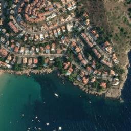 Satellite imagery of Punta de Trencabraços, ES