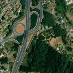 Satellite imagery of Lavadero antiguo de Riomuiños, ES