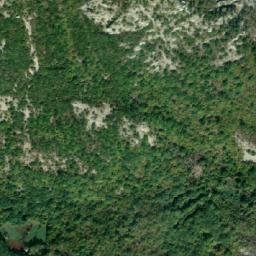 Satellite imagery of Grošta, ME