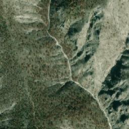 Satellite imagery of Crvena Karpa, MK