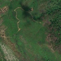 Satellite imagery of Molungë, AL