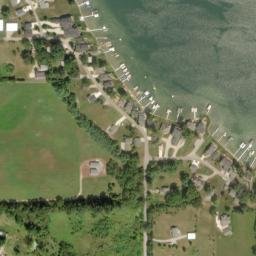 Satellite imagery of Paradise Point, US